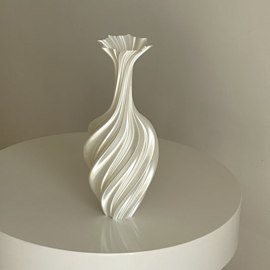 Modern Twisted Decorative Vase Sculptural Lightweight Plastic Flower Vase Home Decor